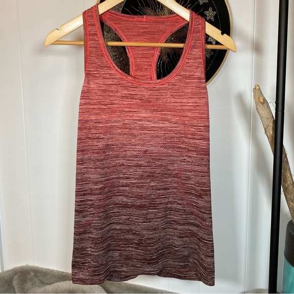 Lululemon Swiftly Tech Racerback Red Alert White Dark Sport Black Ombré Tank Top - Picture 2 of 9
